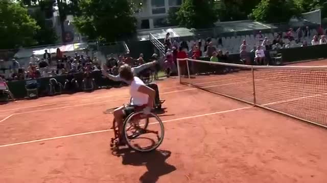 2014 French Open . The discovery of the wheelchair tennis at Roland Garros