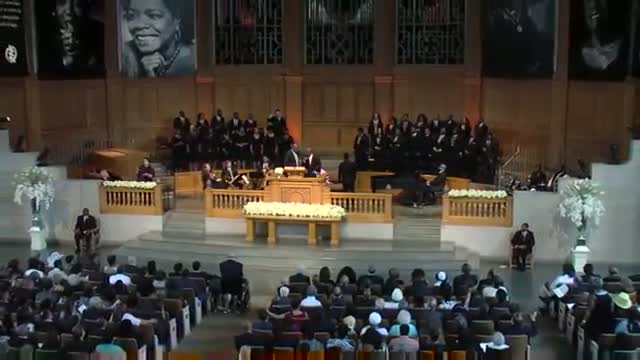 Maya Angelou Remembered at Memorial Service