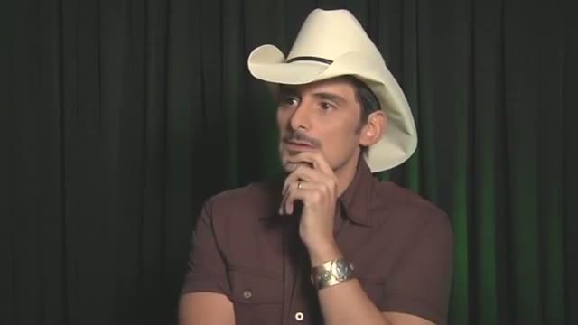 Brad Paisley Reunites With Army Officer