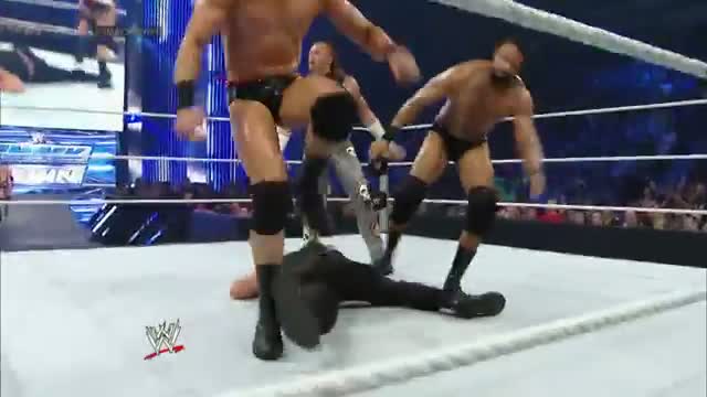 Roman Reigns vs. Bad News Barrett: WWE SmackDown, June 13, 2014 
