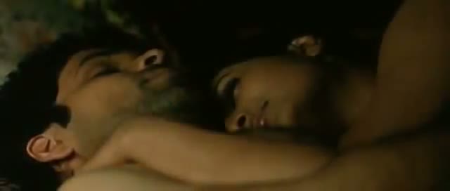 All Hottest Kissing Scenes & Bed Scenes from The Train