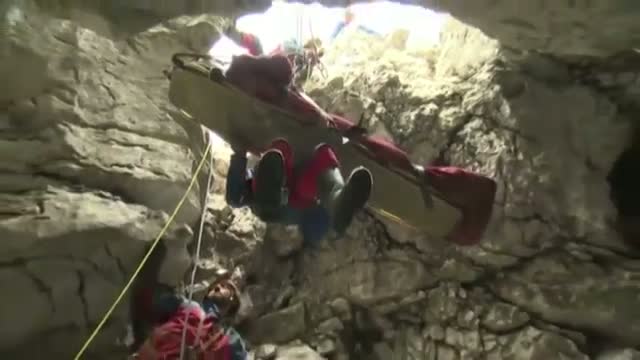 Cave Researcher Thanks Crews for Rescuing Him