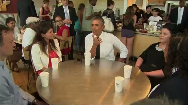 Obama Grabs a Bite at Chipotle Before Summit