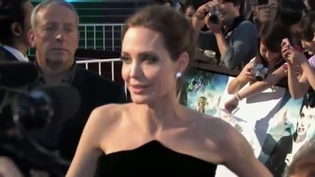Jolie Meets 'Maleficent' Fans in Tokyo