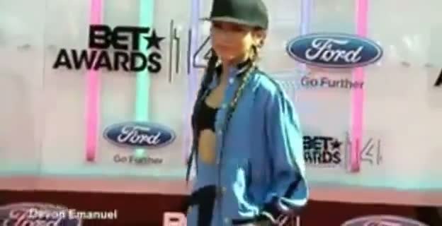 Zendaya makes a fashion statement at the BET Awards. Hours after dropping out of Aaliyah biopic