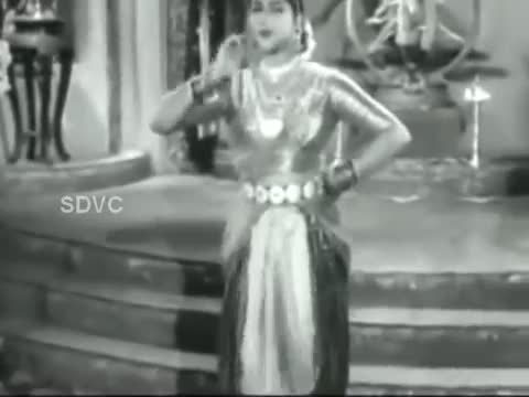 Adum Azhage Azhagu - M. G. Ramachandran, Padmini - Raja Rajan - Tamil Classic Song