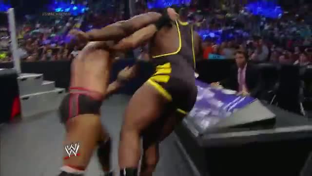 Big E vs. Cesaro: WWE SmackDown, July 4, 2014