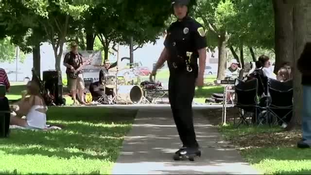 Wisconsin Cop Ready to Roll...On Skateboard