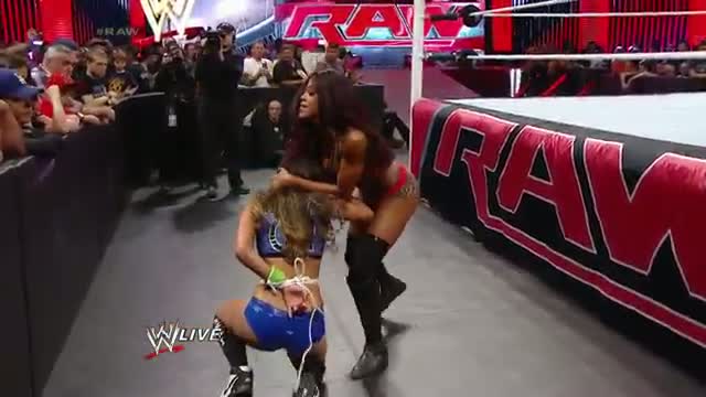 Nikki Bella vs. Alicia Fox: WWE Raw, July 7, 2014