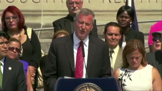 Law Signed to Create NYC Municipal ID Cards