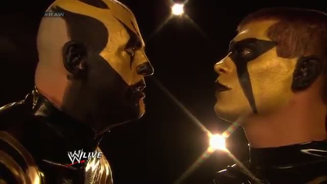 Stardust puts the finishing touch on Goldust's face paint: WWE Raw, July 14, 2014
