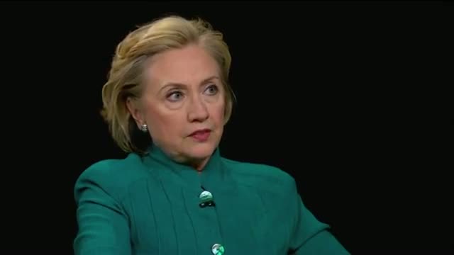 Clinton Discusses MH17 Crash, Russia
