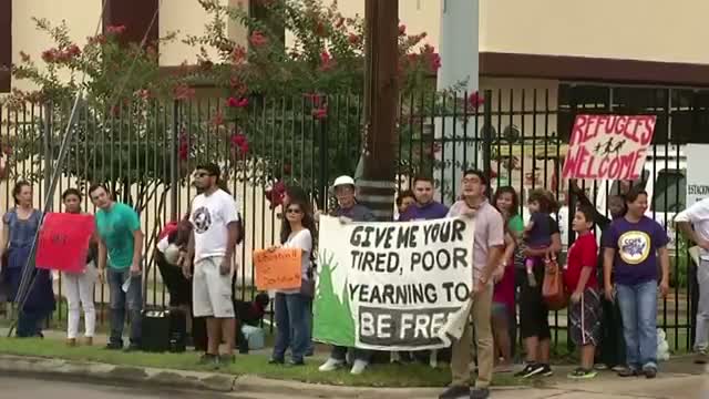 Dueling Immigration Protests in Houston