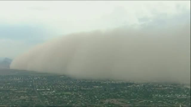 Massive Dust Storm Covers Phoenix
