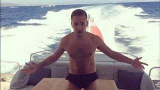 LIAM PAYNE Shares Naked Picture?!