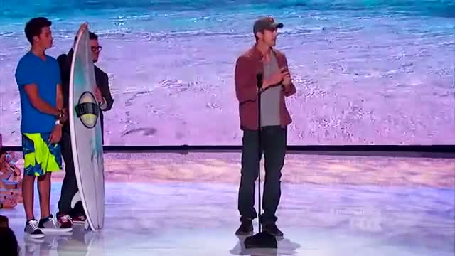 Ashton Kutcher Speech at Teen Choice Awards 2014