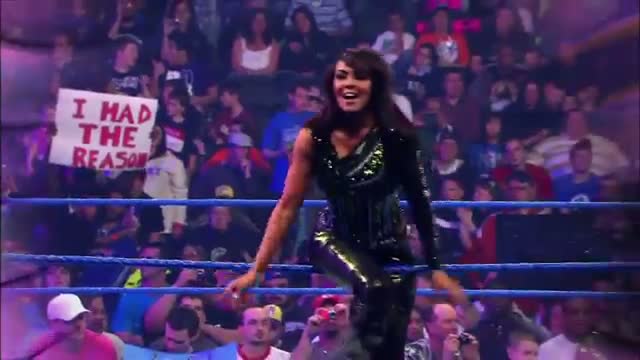 WWE: Layla Entrance Video