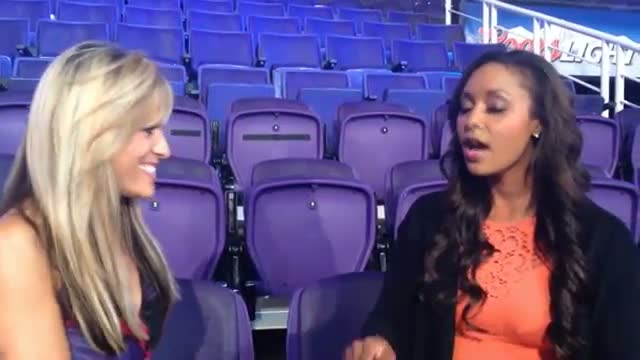 Eden asks Lilian Garcia for some ring announcing tips - WWE Video Blog: August 20, 2014