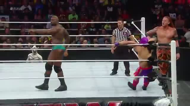 Los Matadores vs. Heath Slater & Titus O'Neil: WWE Raw, Aug. 25, 2014