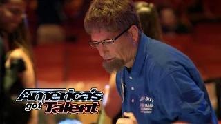 Howie Mandel Pranks the Audience At Radio City Music Hall - Americaâ€™s Got Talent 2014