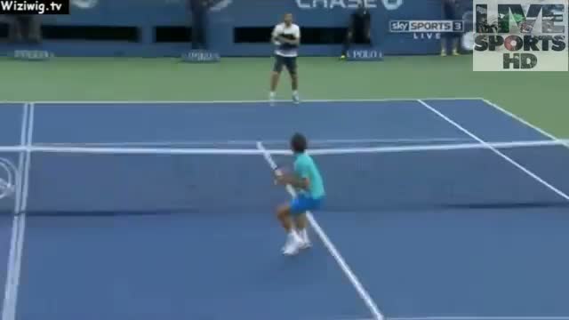 Marin Cilic fantastic lob Point - Roger Federer vs Marin Cilic US Open 2014