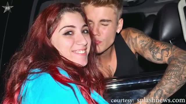 Justin Bieber Kissing Fans After Stripping Down On Stage In 'Fashion Rocks'