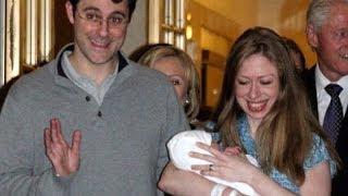 Chelsea Clinton and New Baby Head Home
