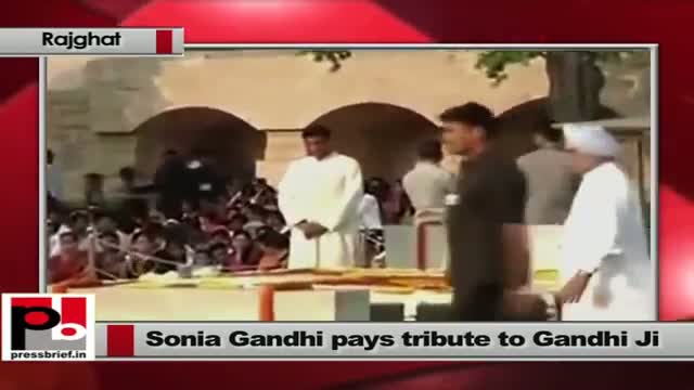 Sonia Gandhi pays homage to Mahatma Gandhi on his 145th birth anniversary