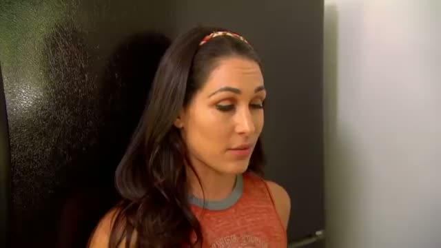 Brie Bella is worried for her husbandâ€™s health: WWE Total Divas, Oct. 5, 2014