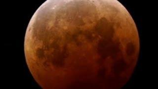 Time Lapse Shows Movement of Lunar Eclipse