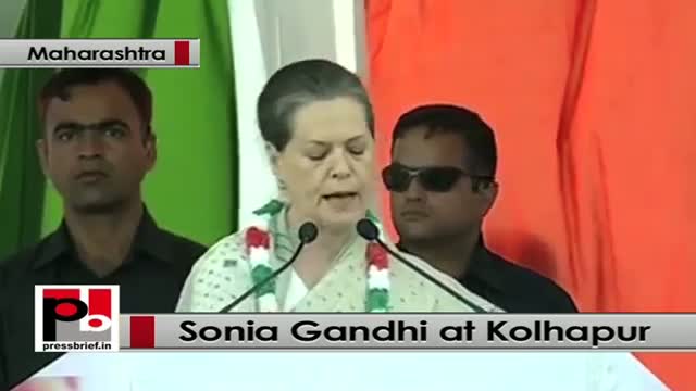 Sonia Gandhi addresses poll rally at Kolhapur in Maharashtra, takes on BJP, Shiv Sena, NCP