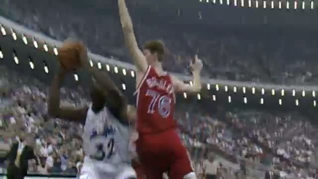 NBA: Shaq Attacks For 30 Against the 76ers in '94-'95 Home Opener - League Pass Look Back