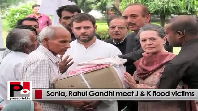 Sonia Gandhi, Rahul Gandhi meet people at flood-hit J&K