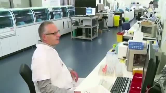Medical Volunteers Receive Trial Ebola Vaccine