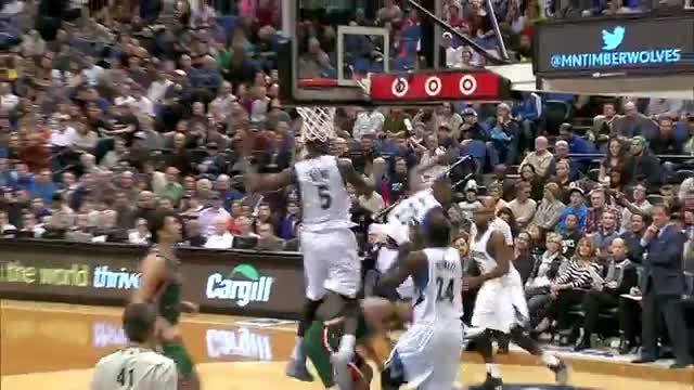 NBA: Andrew Wiggins Disrupts Jabari's Shot