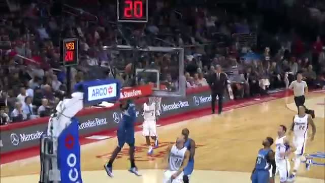 NBA: Andrew Wiggins Receives a Sweet Lob for the Jam