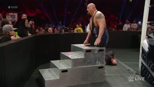 Erick Rowan vs. Big Show: WWE Raw, December 1, 2014