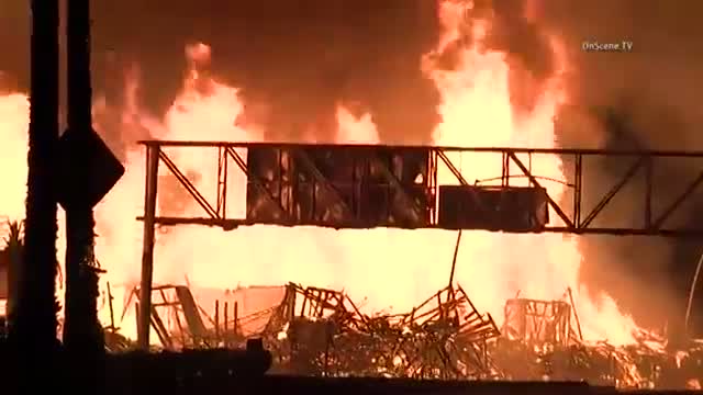 Massive Fire in Los Angeles Video