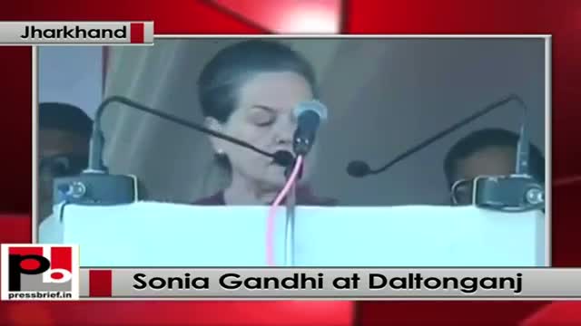 Sonia Gandhi at Daltonganj, Jharkhand; slams BJP, Modi govt