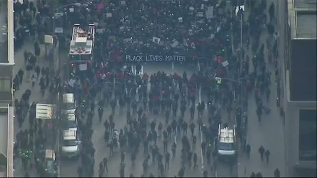 Thousands of Protesters March in NY Video