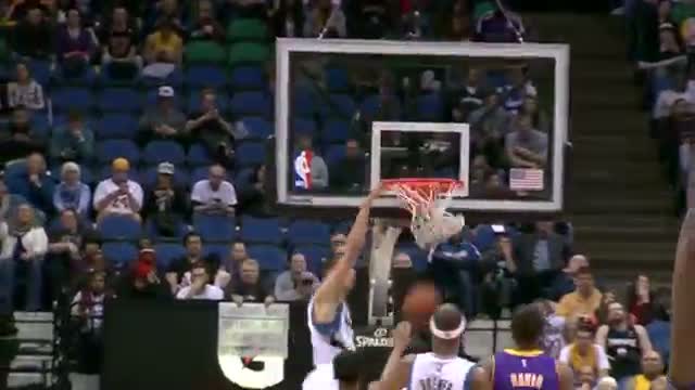 NBA: Zach LaVine Hangs for the High-Flying Oop Finish