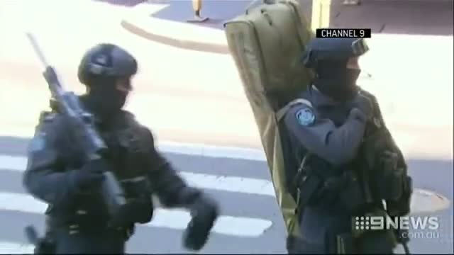 Australia Police: Talking to Hostage-Taker Video