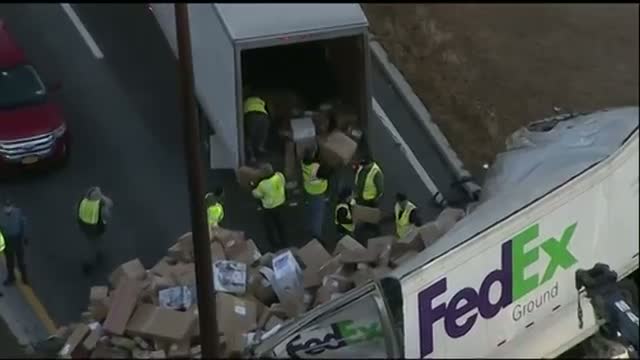Holiday Horror! FedEx Crash Litters NJ Roadway Video