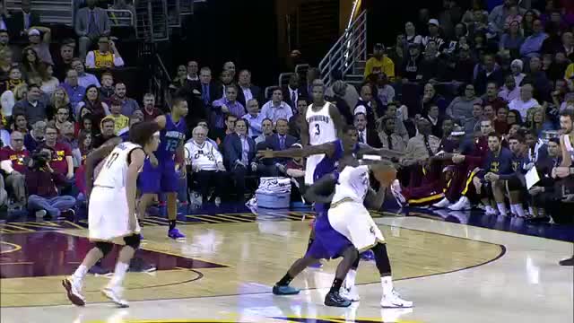 NBA: Lebron Scores Double-Double in Monday Night's Win