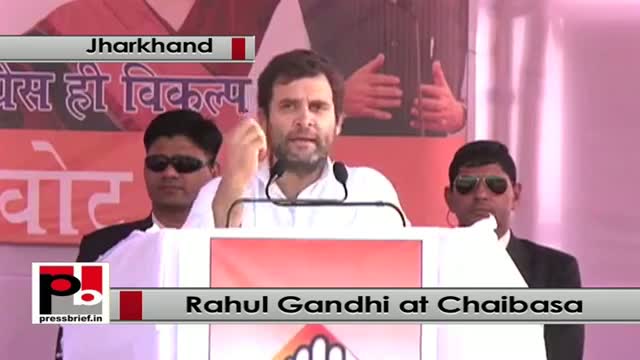 Jharkhand polls: At Chaibasa rally, Rahul Gandhi says Modi works only for selected industrialists