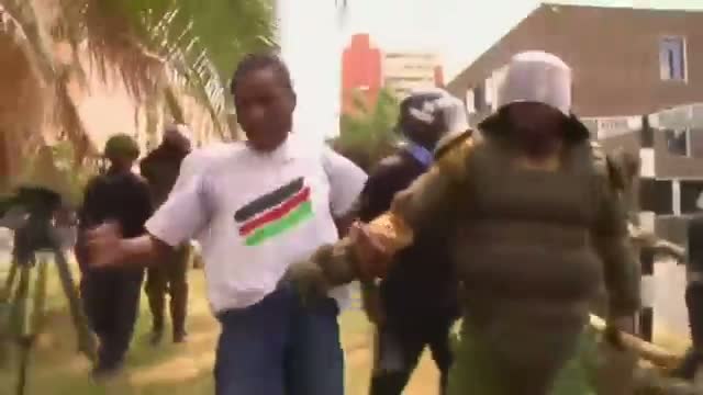 Scuffle Breaks Out in Kenyan Parliament Video