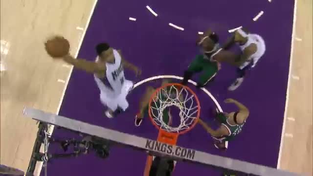 NBA: Rudy Gay Drives By Bucks for the Strong Jam
