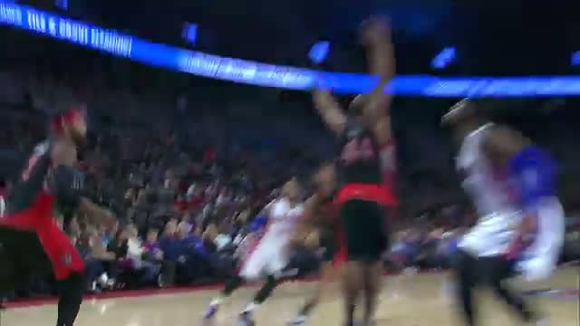 NBA: Andre Drummond Finishes the Oop in Traffic with Authority