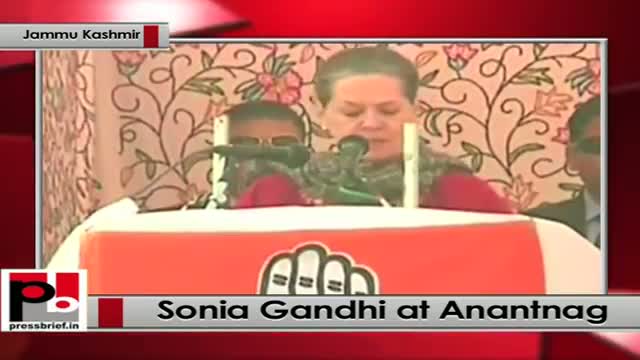 J&K polls - At Anantnag, Sonia Gandhi lashes out at Modi govt for slow flood relief works
