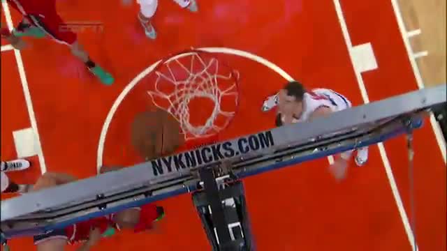 NBA: John Wall's Amazing 360 Layup!